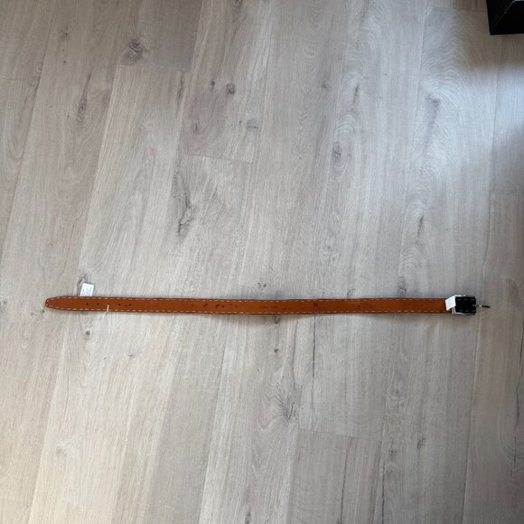 Trafalgar Walton Crocodile Belt with Contrast Stitch brand new NWT size M - Picture 10 of 11